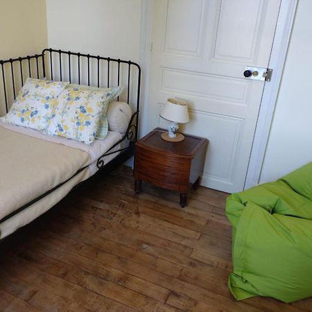 La Brasserie Chambre D'Hotes De Delphine Saulgé Екстериор снимка