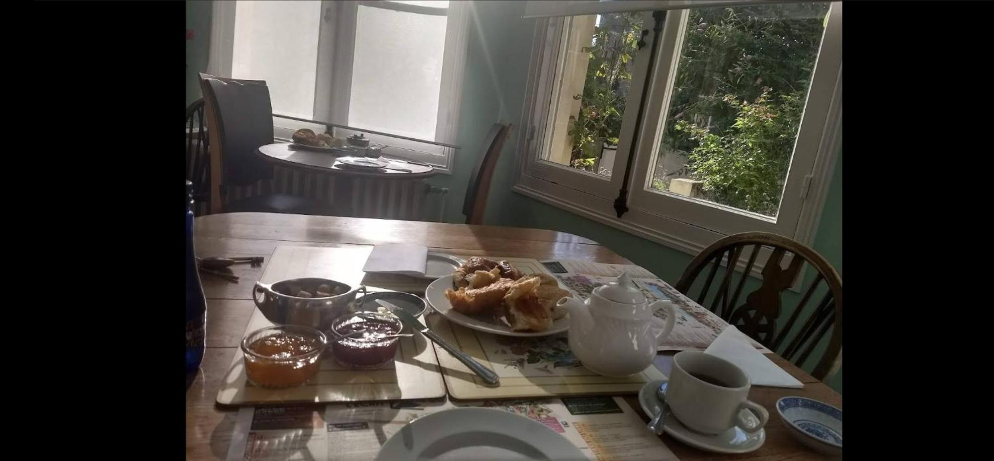 La Brasserie Chambre D'Hotes De Delphine Saulgé Екстериор снимка