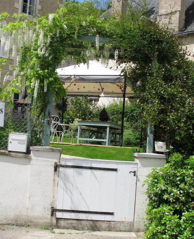 La Brasserie Chambre D'Hotes De Delphine Saulgé Екстериор снимка